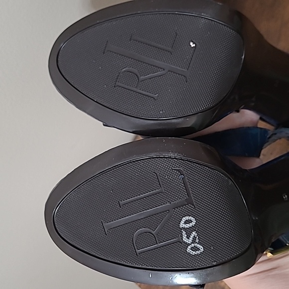 NWT Lauren Ralph Lauren Navy Strappy Platform Croc Embossed Heels size 9 - Picture 10 of 14